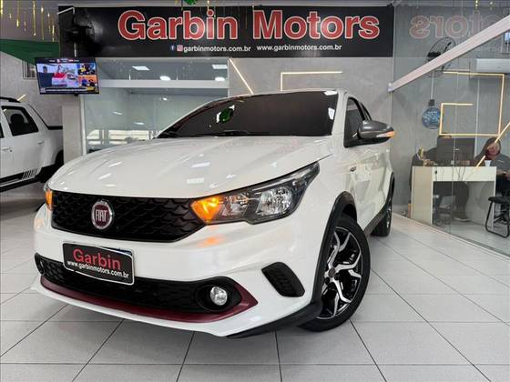 FIAT ARGO 1.8 E.TORQ FLEX HGT AT6 FIAT ARGO 1.8 E.TORQ FLEX HGT AT6